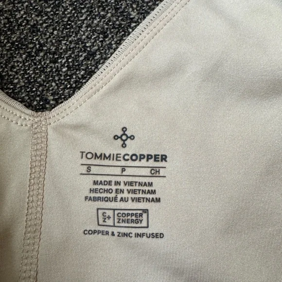 Seamless Cream Women's Bra - Picture 2 of 4